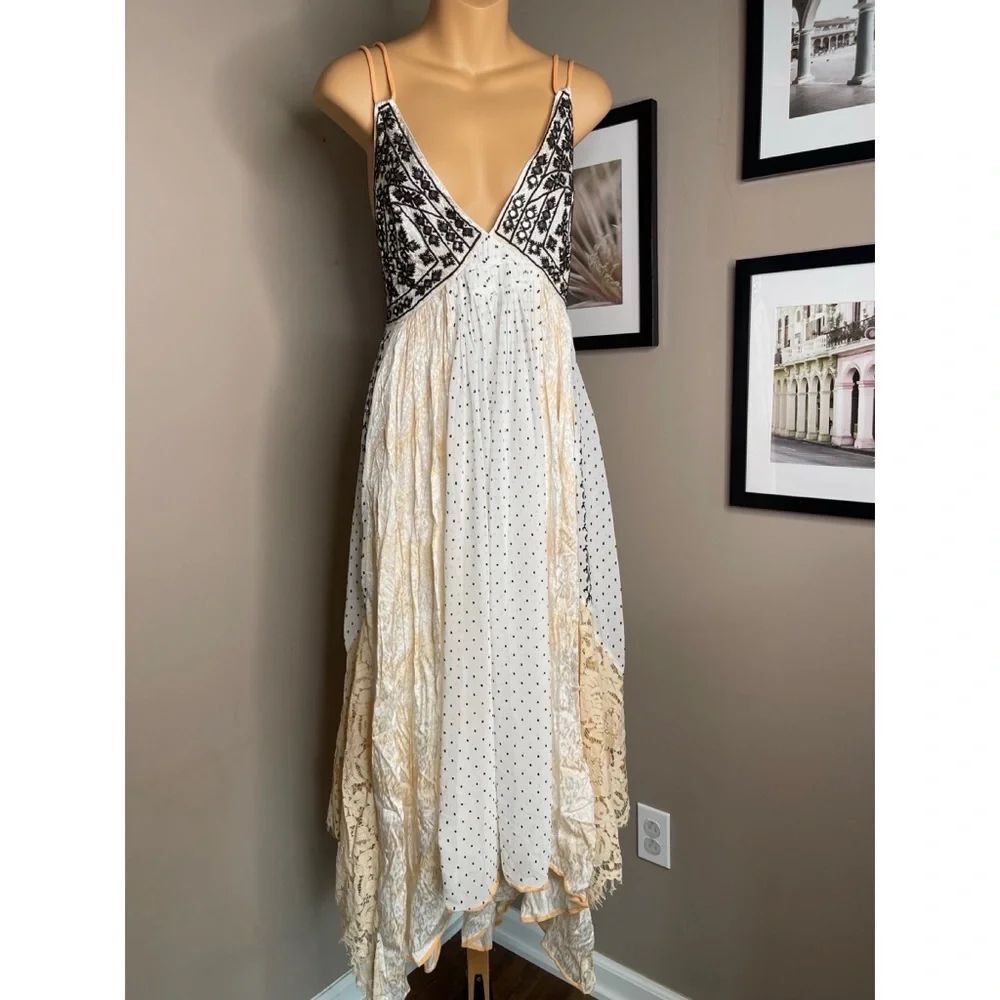Urban Outfitters Kimchi Blue Lace Maxi Dress
